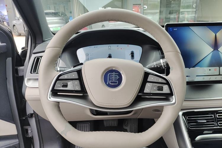 Used BYD Tang New Energy 2025 Intelligent Driving Version DM-i 115KM Flagship Edition Steering Wheel