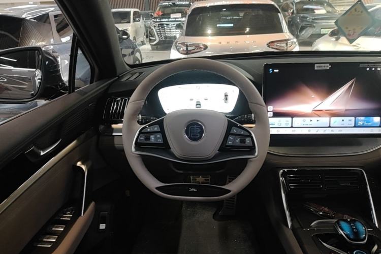 Used BYD Tang New Energy 2025 DM-i 115KM Prestige Model Steering Wheel