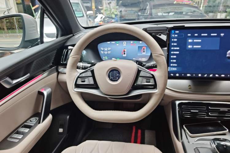 Used BYD Tang New Energy 2025 Intelligent Driving Version DM-i 115KM Prestige Edition Steering Wheel