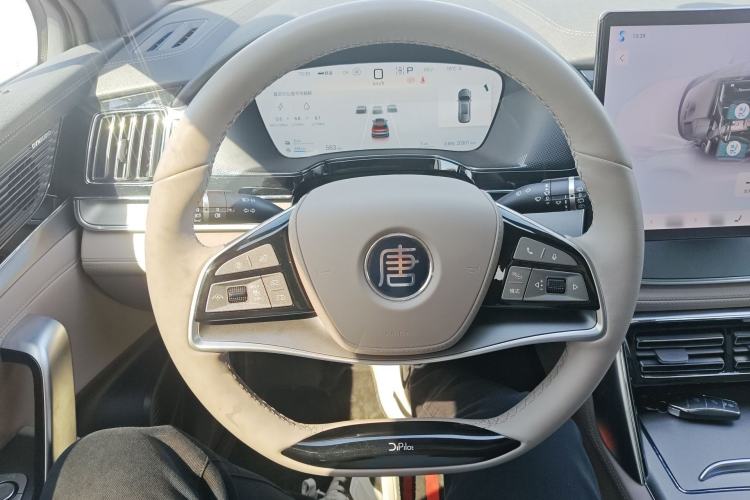 Used BYD Tang New Energy 2025 DM-i 115KM Prestige Model Steering Wheel