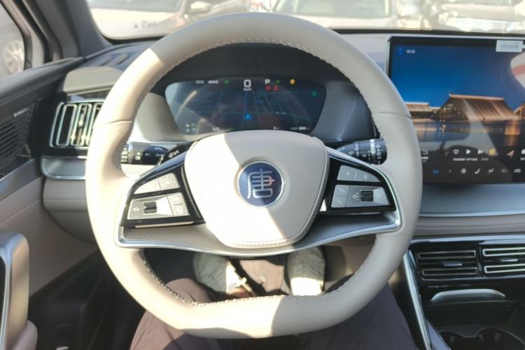 Used BYD Tang New Energy 2025 Intelligent Driving Version DM-i 115KM Flagship Edition Steering Wheel