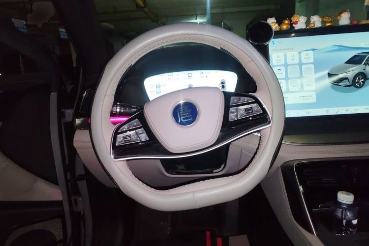 Used BYD Tang New Energy 2025 Intelligent Driving Version DM-i 115KM Prestige Edition Steering Wheel