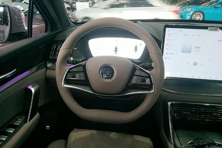 Used BYD Tang New Energy 2025 Intelligent Driving Version DM-i 115KM Flagship Edition Steering Wheel