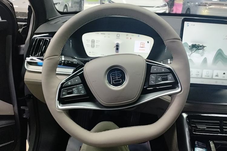 Used BYD Tang New Energy 2025 Intelligent Driving Version DM-i 115KM Flagship Edition Steering Wheel