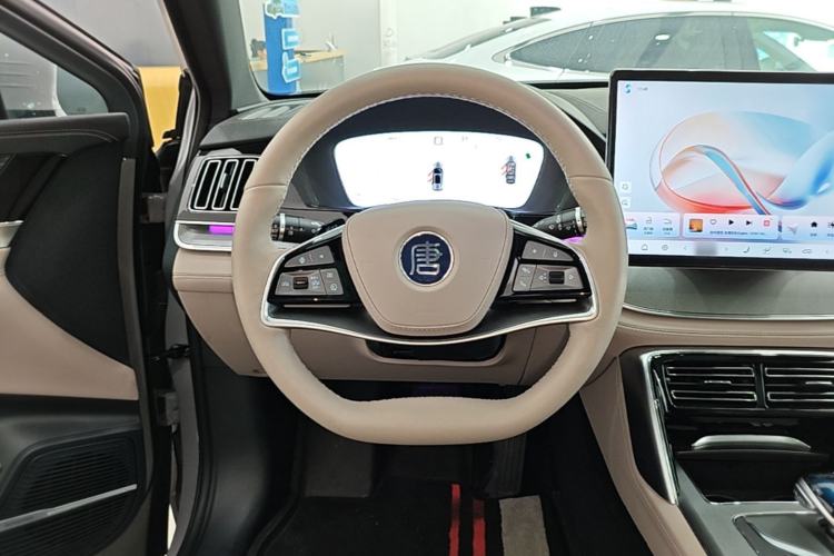 Used BYD Tang New Energy 2025 Intelligent Driving Version DM-i 115KM Flagship Edition Steering Wheel