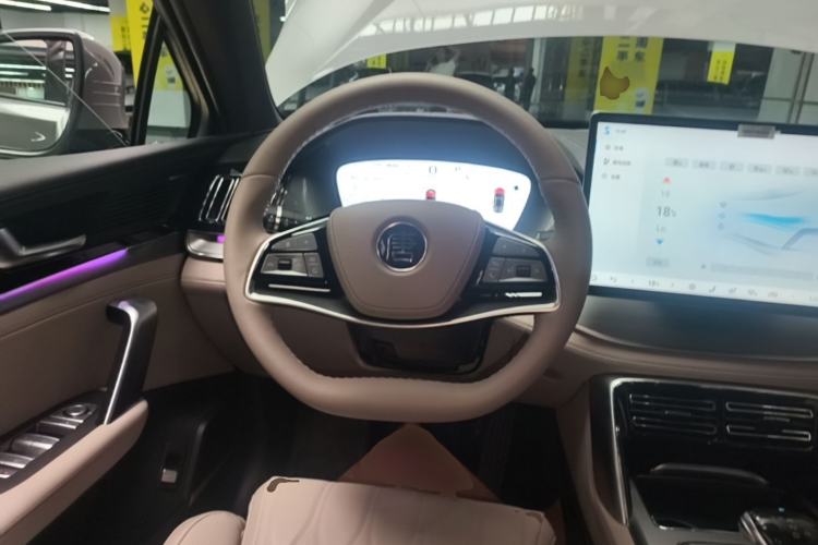 Used BYD Tang New Energy 2025 Intelligent Driving Version DM-i 115KM Flagship Edition Steering Wheel