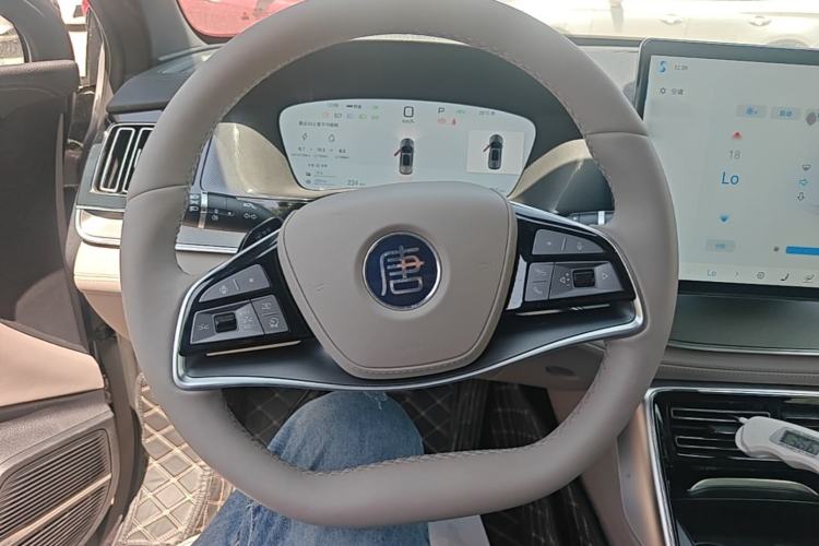 Used BYD Tang New Energy 2025 DM-i 115KM Flagship Model Steering Wheel