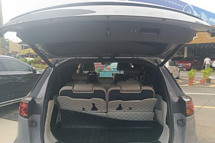 Used BYD Tang New Energy 2025 DM-i 115KM Flagship Model Trunk