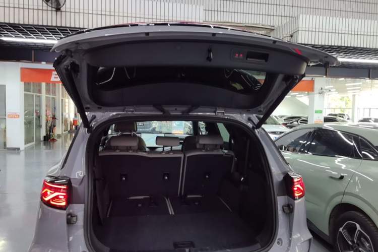 Used BYD Tang New Energy 2025 Intelligent Driving Version DM-i 115KM Prestige Edition Trunk