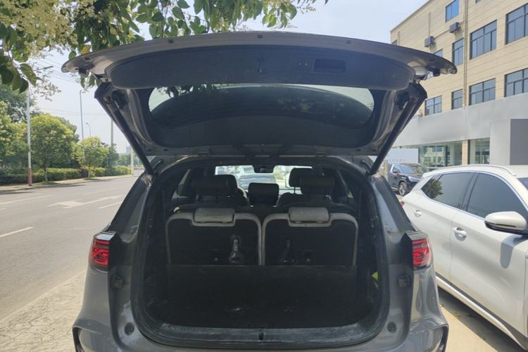 Used BYD Tang New Energy 2025 DM-i 115KM Prestige Model Trunk