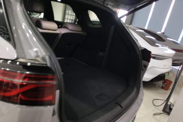Used BYD Tang New Energy 2025 Intelligent Driving Version DM-i 115KM Flagship Edition Trunk