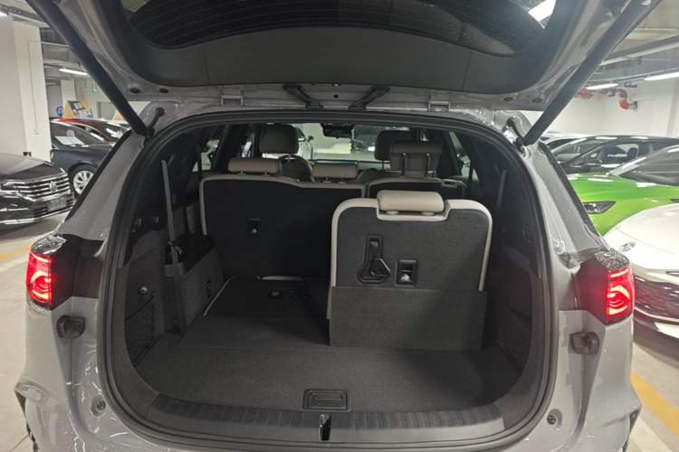 Used BYD Tang New Energy 2025 DM-i 115KM Prestige Model Trunk