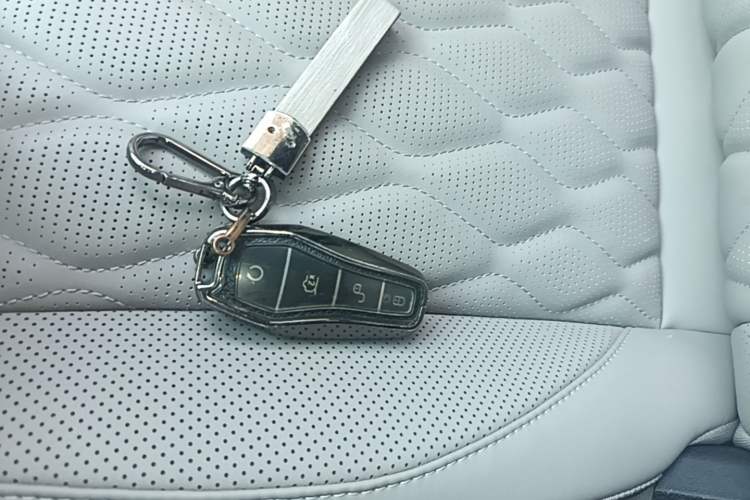 Used BYD Tang New Energy 2025 DM-i 115KM Flagship Model Vehicle Key