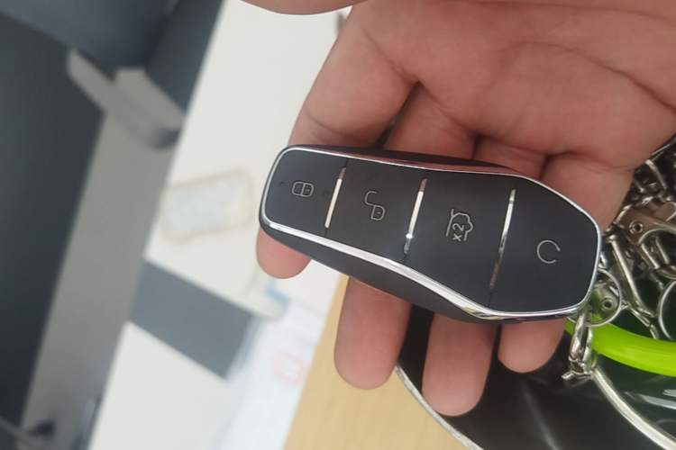 Used BYD Tang New Energy 2025 Intelligent Driving Version DM-i 115KM Flagship Edition Vehicle Key