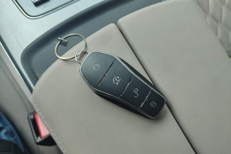 Used BYD Tang New Energy 2025 DM-i 115KM Prestige Model Vehicle Key