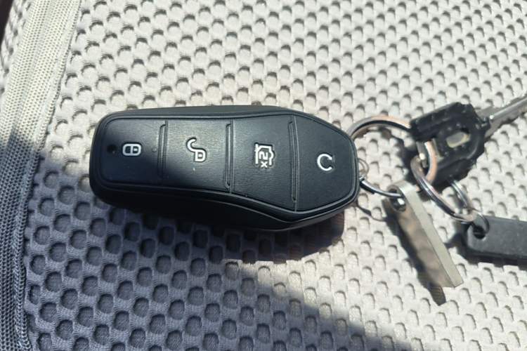 Used BYD Tang New Energy 2025 Intelligent Driving Version DM-i 115KM Prestige Edition Vehicle Key