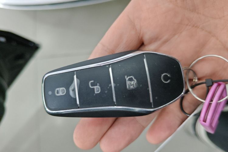 Used BYD Tang New Energy 2025 Intelligent Driving Version DM-i 115KM Flagship Edition Vehicle Key
