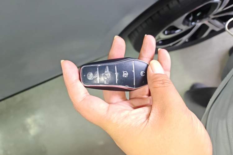 Used BYD Tang New Energy 2025 Intelligent Driving Version DM-i 115KM Flagship Edition Vehicle Key