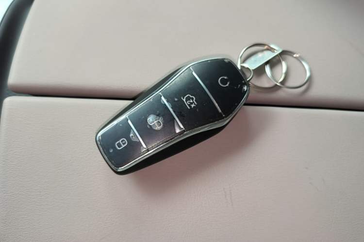 Used BYD Tang New Energy 2025 Intelligent Driving Version DM-i 115KM Flagship Edition Vehicle Key