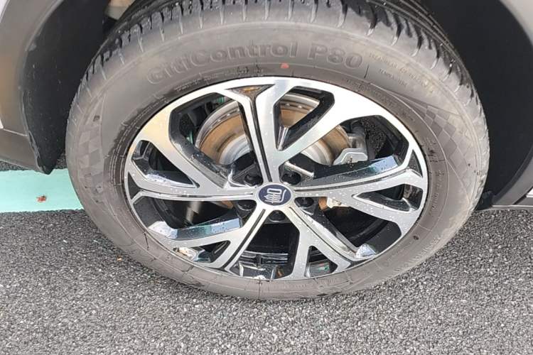 Used BYD Tang New Energy 2025 DM-i 115KM Flagship Model Right Rear Wheel Hub