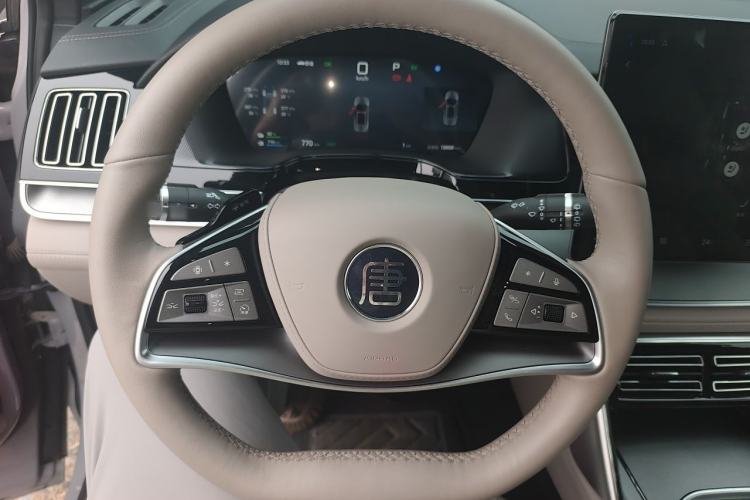 Used BYD Tang New Energy 2025 Intelligent Driving Version DM-i 115KM Prestige Edition Steering Wheel