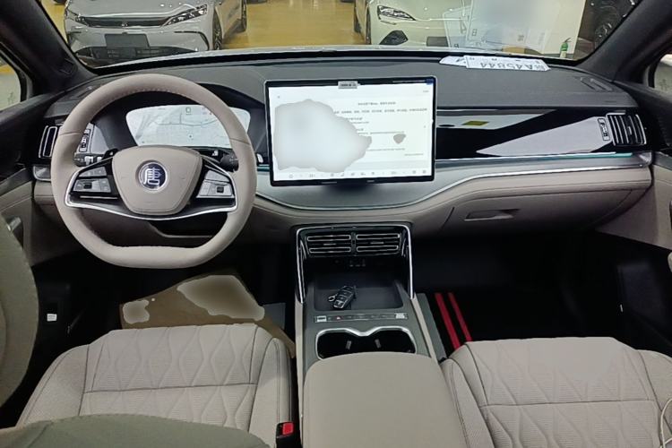 Used BYD Tang New Energy 2025 Model Smart Drive Version DM-i 175KM Deluxe Version Center Console