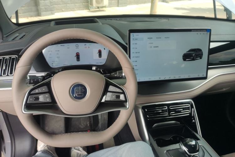 Used BYD Tang New Energy 2025 Intelligent Driving Version DM-i 115KM Flagship Edition Center Console