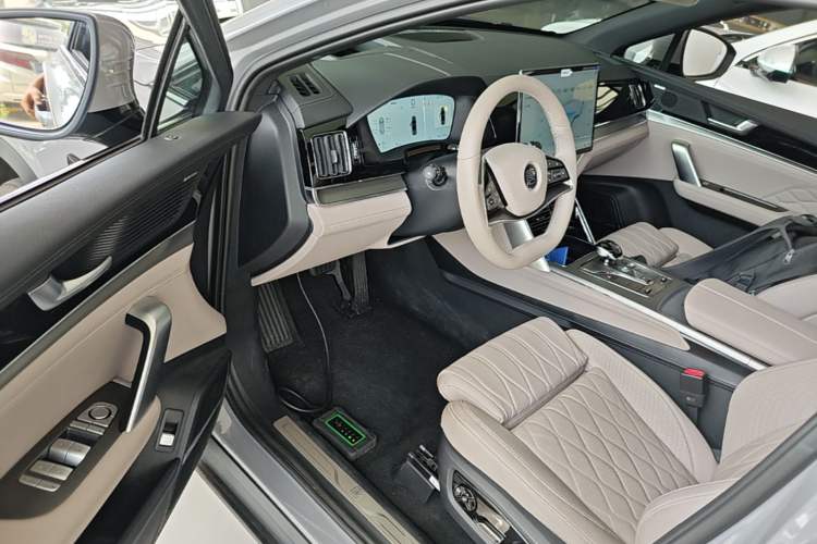 Used BYD Tang New Energy 2025 Intelligent Driving Version DM-i 115KM Flagship Edition Driver Seat
