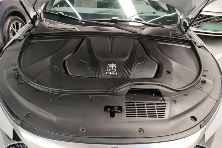 Used BYD Tang New Energy 2025 Intelligent Driving Version DM-i 115KM Flagship Edition Engine Bay