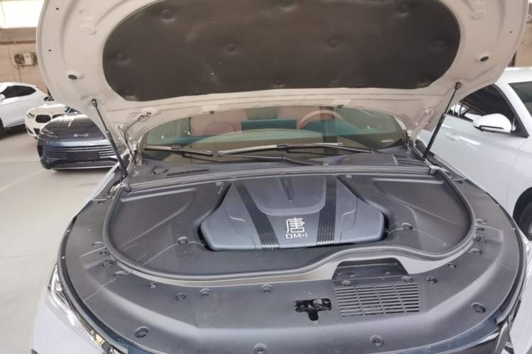 Used BYD Tang New Energy 2025 Model Smart Drive Version DM-i 175KM Prestige Version Engine Bay