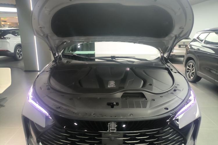 Used BYD Tang New Energy 2025 Model Smart Drive Version DM-i 175KM Deluxe Version Engine Bay