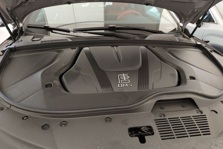 Used BYD Tang New Energy 2025 Model Smart Drive Version DM-i 175KM Prestige Version Engine Bay