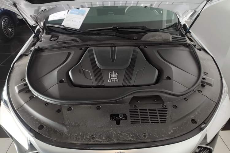 Used BYD Tang New Energy 2025 DM-i 115KM Prestige Model Engine Bay