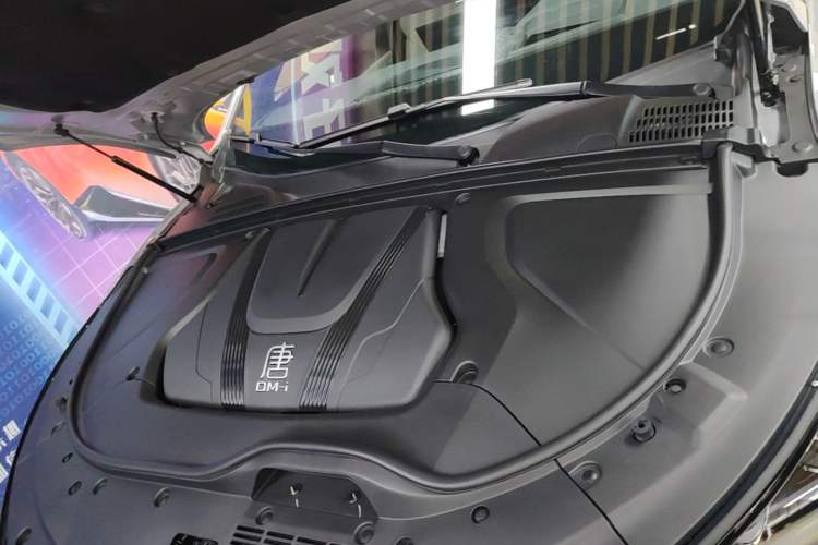 Used BYD Tang New Energy 2025 Intelligent Driving Version DM-i 115KM Flagship Edition Engine Bay