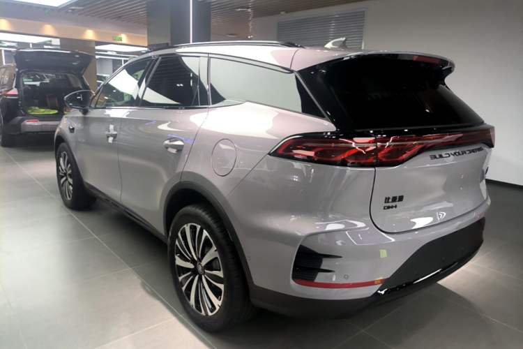 Used BYD Tang New Energy 2025 Model Smart Drive Version DM-i 175KM Deluxe Version Exterior 2