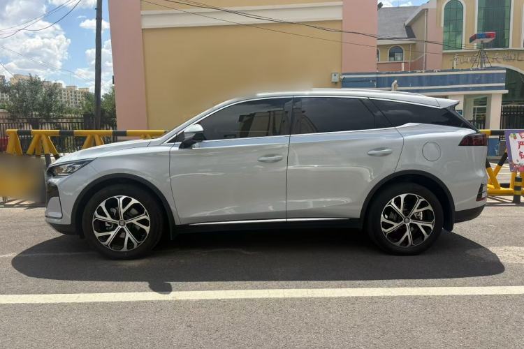 Used BYD Tang New Energy 2025 DM-i 115KM Flagship Model Exterior 3