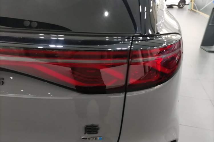 Used BYD Tang New Energy 2025 Intelligent Driving Version DM-i 115KM Flagship Edition Exterior 3