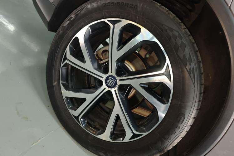 Used BYD Tang New Energy 2025 DM-i 115KM Prestige Model Exterior 5