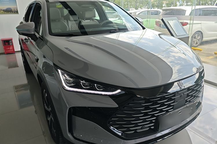 Used BYD Tang New Energy 2025 Intelligent Driving Version DM-i 115KM Flagship Edition Front Right 45 Deg