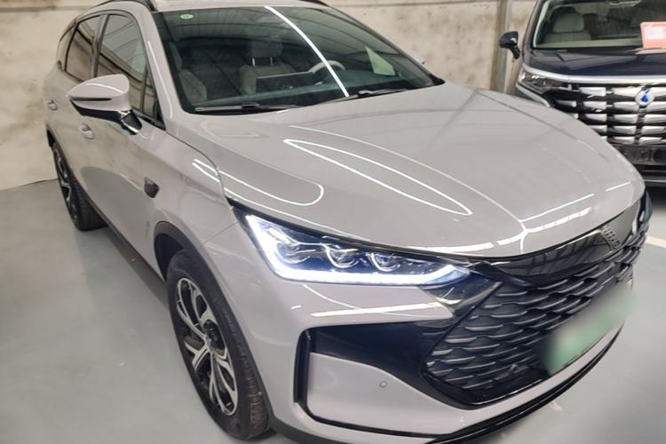 Used BYD Tang New Energy 2025 Intelligent Driving Version DM-i 115KM Prestige Edition Front Right 45 Deg