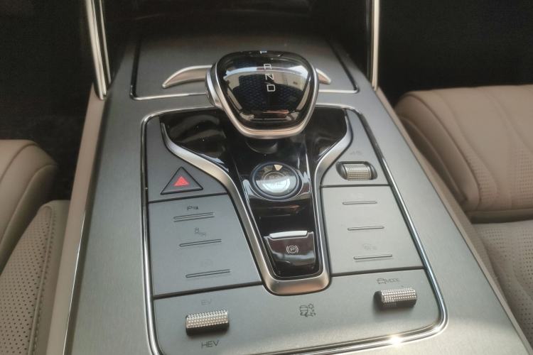 Used BYD Tang New Energy 2025 DM-i 115KM Flagship Model Gear Lever