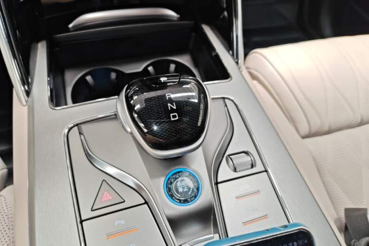 Used BYD Tang New Energy 2025 Intelligent Driving Version DM-i 115KM Flagship Edition Gear Lever