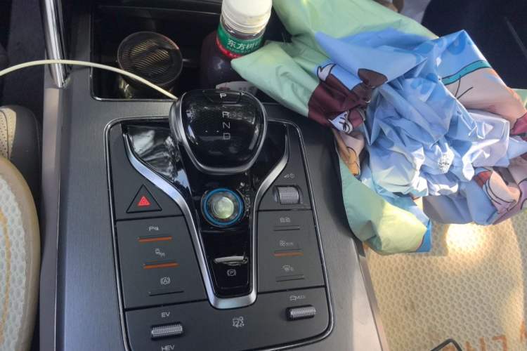 Used BYD Tang New Energy 2025 DM-i 115KM Cloud Ride Flagship Model Gear Lever