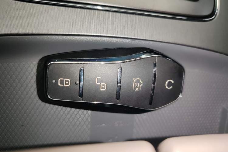 Used BYD Tang New Energy 2025 Intelligent Driving Version DM-i 115KM Prestige Edition Interior 1