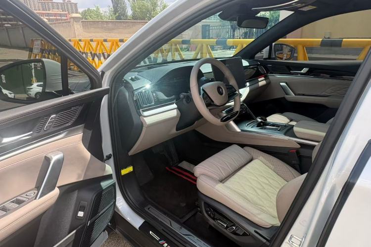 Used BYD Tang New Energy 2025 DM-i 115KM Flagship Model Interior 2