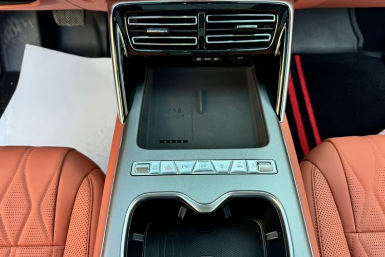 Used BYD Tang New Energy 2025 Model Smart Drive Version DM-i 175KM Prestige Version Interior 6