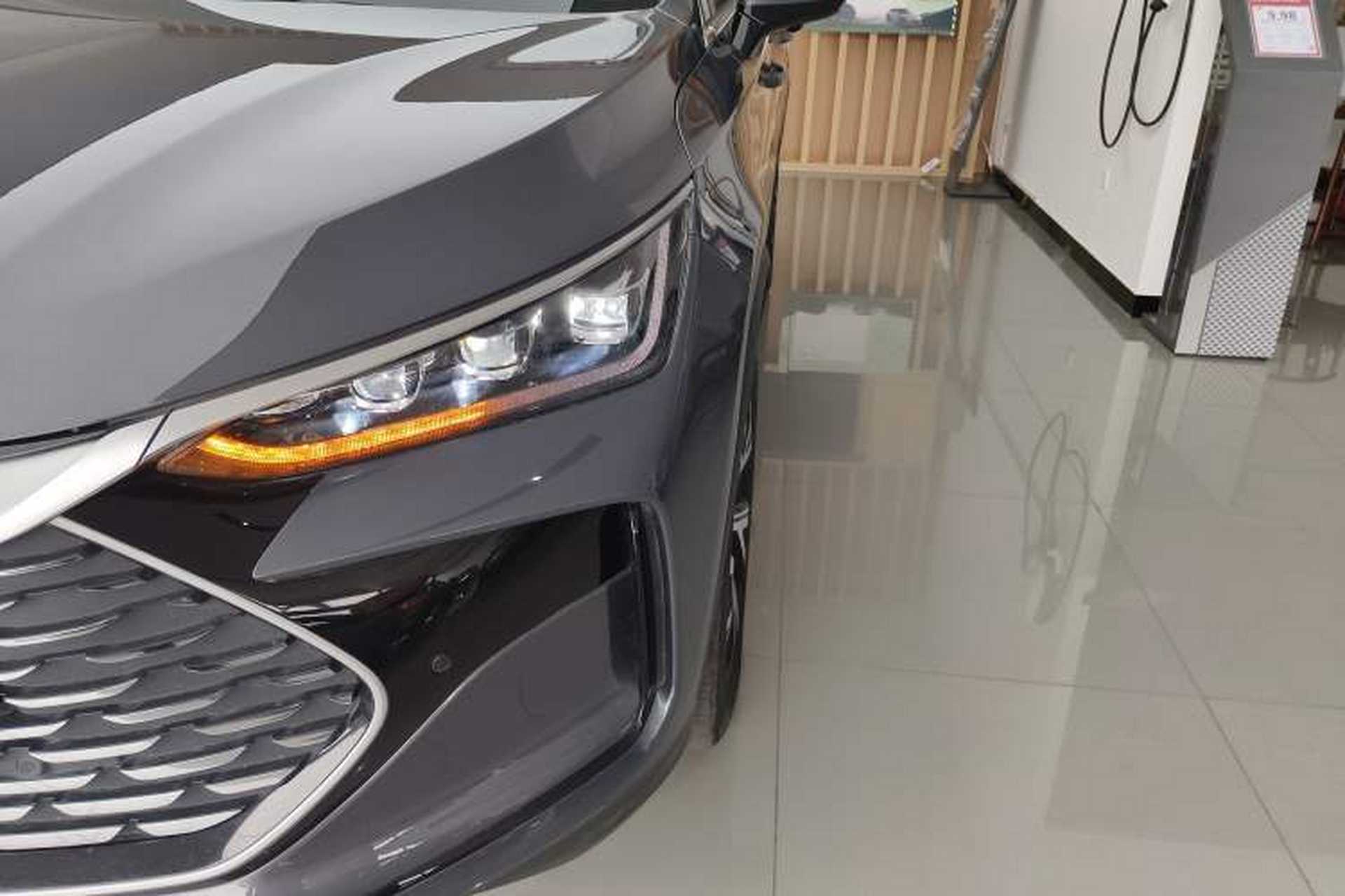 Used BYD Tang New Energy 2025 DM-i 115KM Prestige Model Left Front Headlight