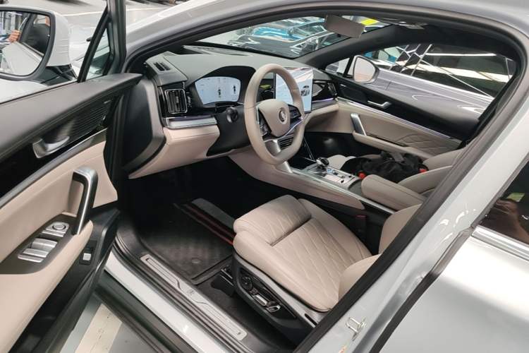 Used BYD Tang New Energy 2025 Intelligent Driving Version DM-i 115KM Flagship Edition Left Front Seat