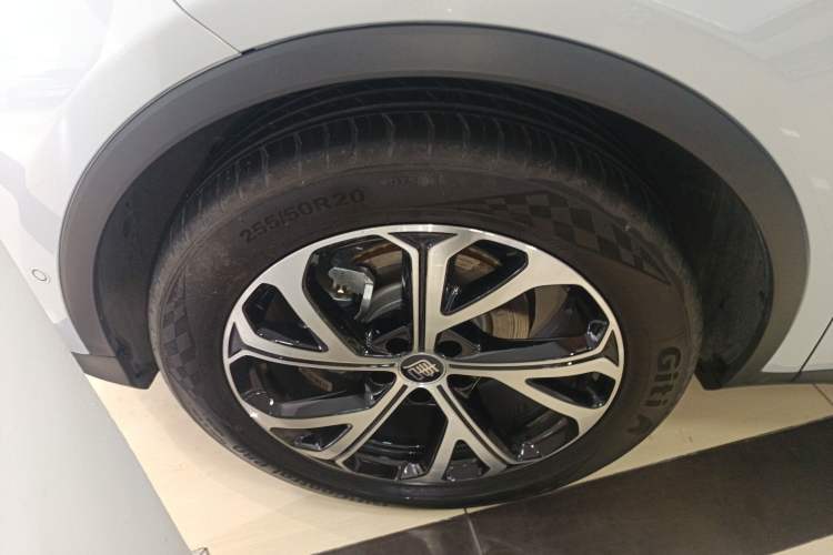 Used BYD Tang New Energy 2025 Intelligent Driving Version DM-i 115KM Flagship Edition Left Front Wheel Hub