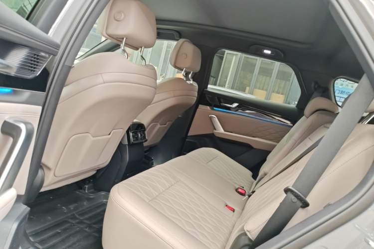 Used BYD Tang New Energy 2025 Intelligent Driving Version DM-i 115KM Flagship Edition Left Rear Seat